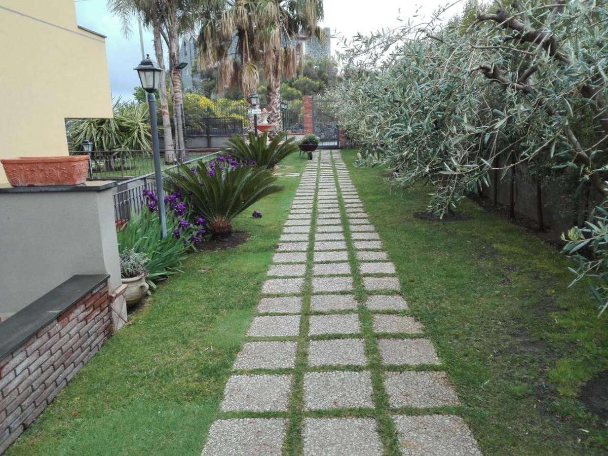 B&B Villa Salome' San Pietro Clarenza Extérieur photo